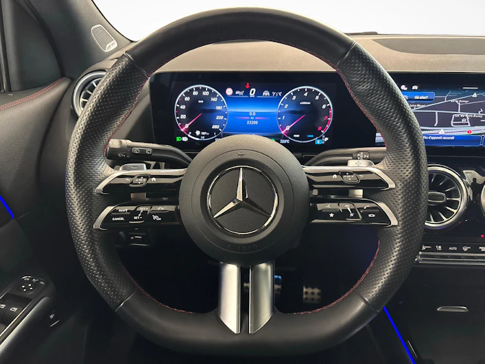 Fahrzeugbild MERCEDES-BENZ GLA 250