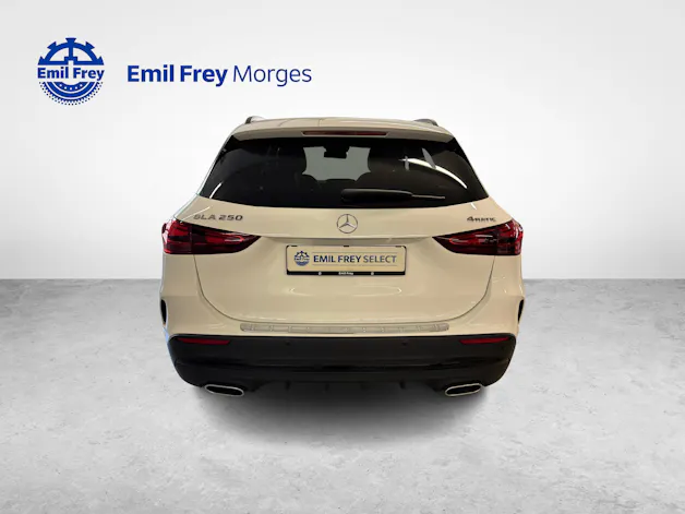 Mercedes-Benz GLA 250 AMG Line 4matic