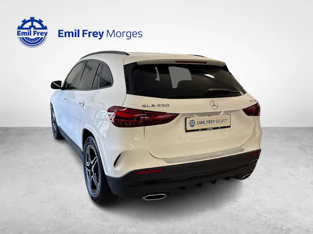 Mercedes-Benz GLA 250 AMG Line 4matic