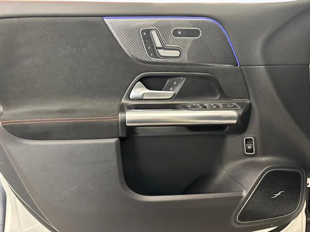 Mercedes-Benz GLA 250 AMG Line 4matic