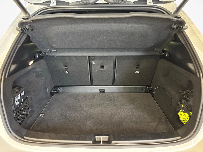 Fahrzeugbild MERCEDES-BENZ GLA 250