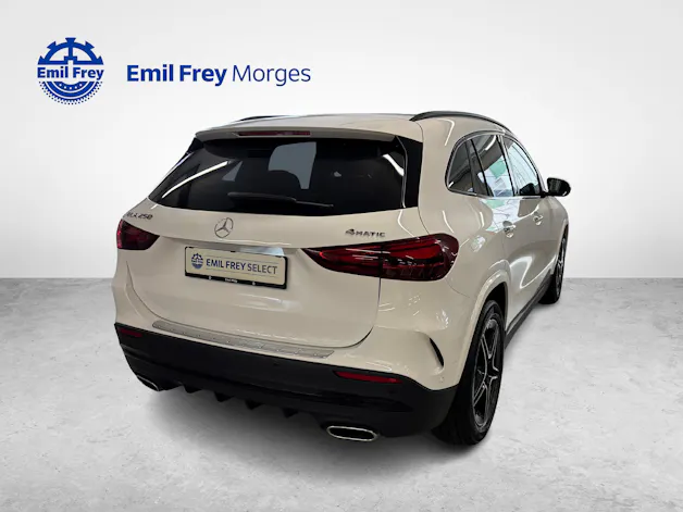 Mercedes-Benz GLA 250 AMG Line 4matic