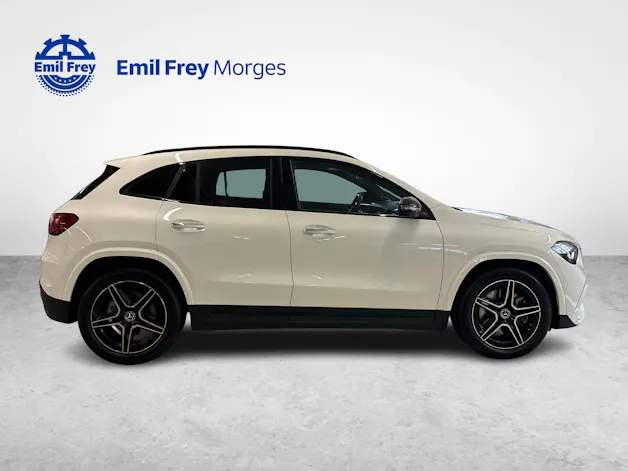 Mercedes-Benz GLA 250 AMG Line 4matic
