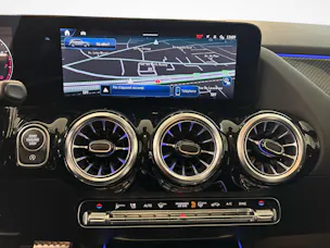 Mercedes-Benz GLA 250 AMG Line 4matic