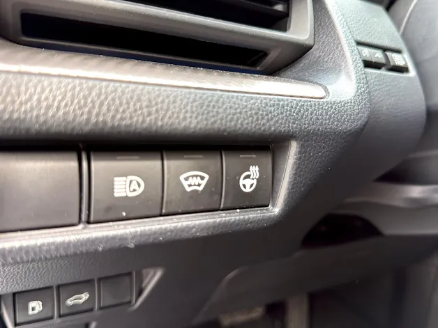 Toyota Prius 2.0 Plug-In-Hybrid Premium