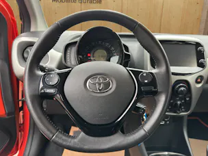 Toyota Aygo 1.2 VVT-i x-play