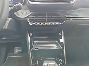 Peugeot 2008 1.2 mHY 110PS Allure