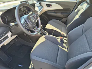 Suzuki Swift 1.2 Sakura Hybrid