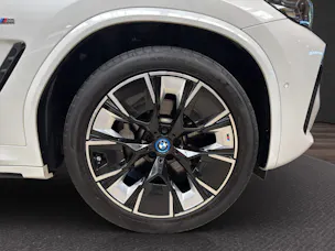 BMW iX3 Impressive