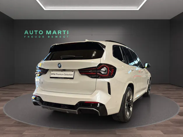 BMW iX3 Impressive