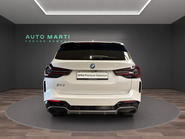 BMW iX3 Impressive