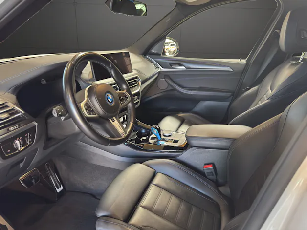 BMW iX3 Impressive