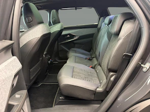 Fahrzeugbild PEUGEOT 5008 1.6 PHEV GT