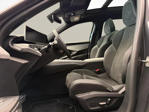 PEUGEOT 5008 1.6 PHEV GT