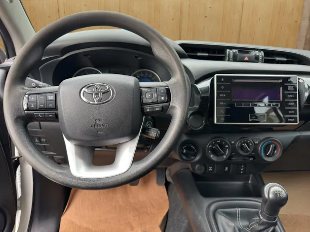 Toyota Hilux Double Cab.-Pick-up 2.4 D-4D 150 Comfort