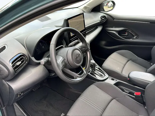 Toyota Yaris 1.5 VVT-i HSD Trend
