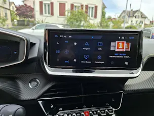 Peugeot 2008 1.2 Hybrid 145 GT