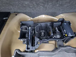 Peugeot 2008 1.2 Hybrid 145 GT