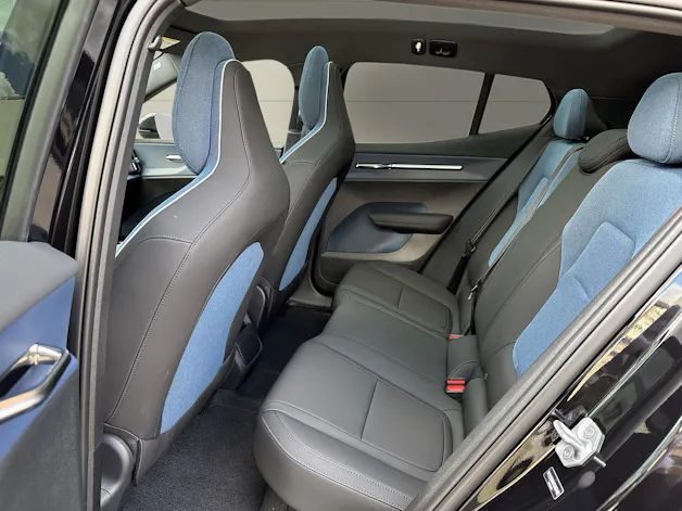 Volvo EX30 E60 Twin Ultra Performance Sw. Black Ed. AWD