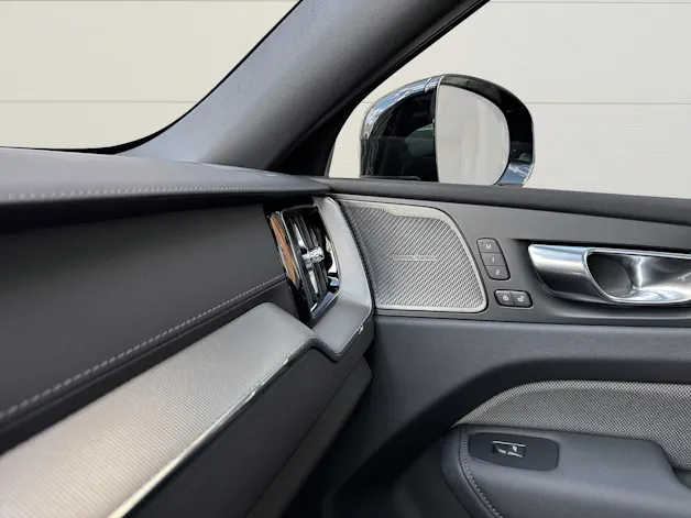 Volvo XC60 2.0 T6 TE Black Edition eAWD