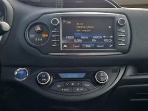Toyota Yaris 1.5 VVT-i HSD Trend