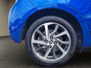 Toyota Yaris 1.5 VVT-i HSD Trend