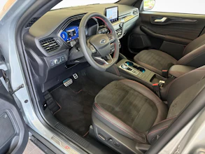 https://vehicle.imgix.net/4292352/3c2f7ea7-e32d-41bd-a3ef-a077443ea9cf.jpg