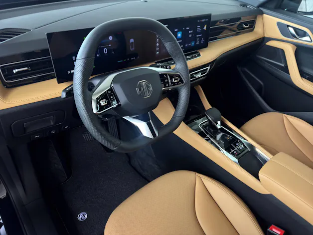 MG HS 1.5 PHEV Luxury