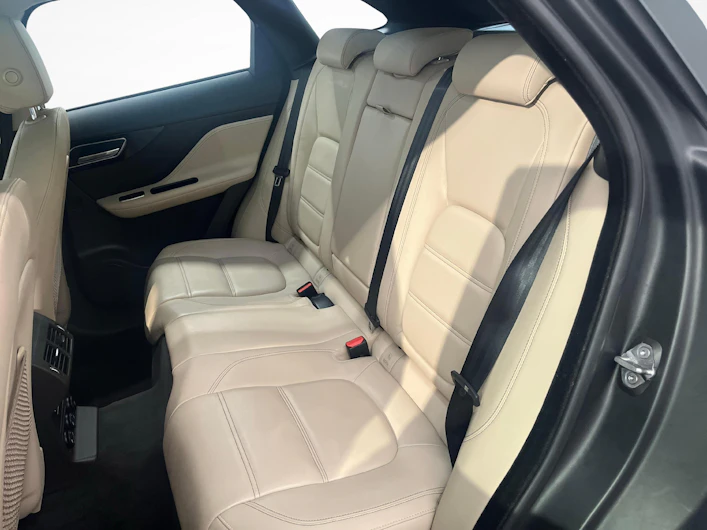 image du véhicule JAGUAR F-PACE