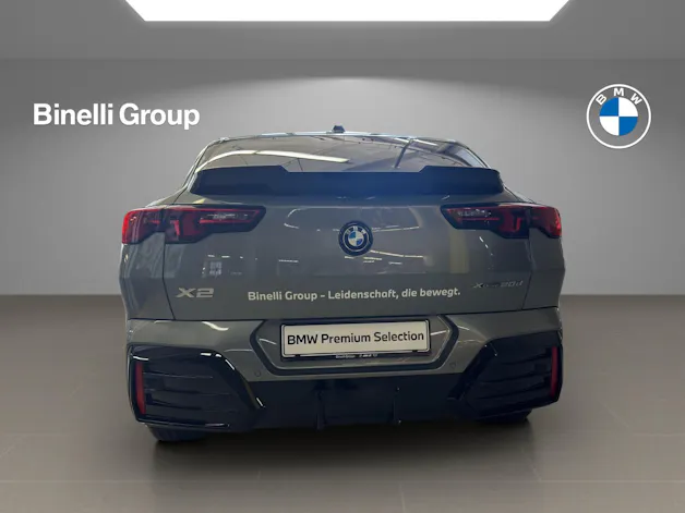 BMW X2 20d xDrive paddles