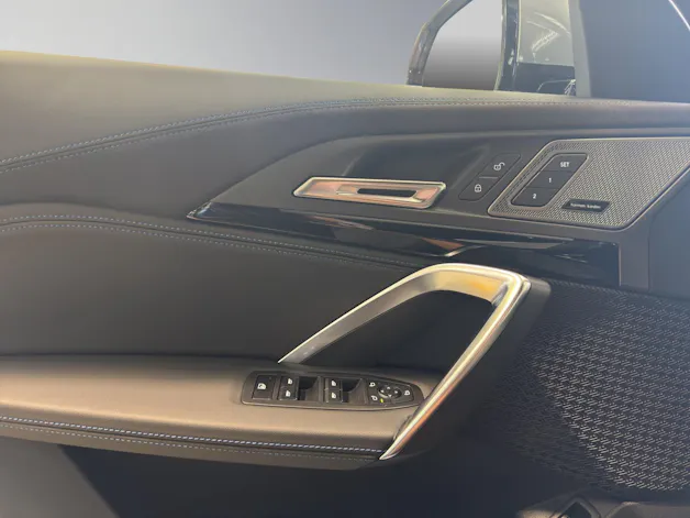 BMW X2 20d xDrive paddles