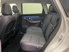 https://vehicle.imgix.net/4292414/7eb3c8ac-65be-4663-80b4-9717219b2a1b.jpeg