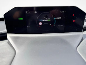 https://vehicle.imgix.net/4292424/dd3663e1-2626-4d49-9c6f-e09eb62bb1aa.jpg