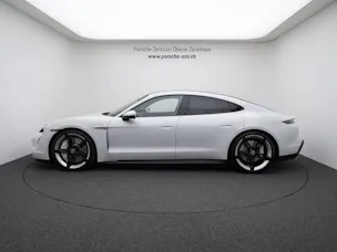 Porsche Taycan 4S