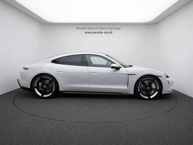 Porsche Taycan 4S