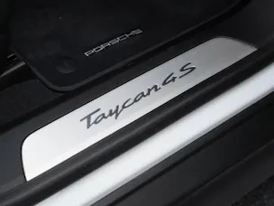 Porsche Taycan 4S