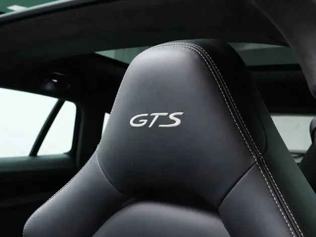 Porsche Panamera GTS Sport Turismo