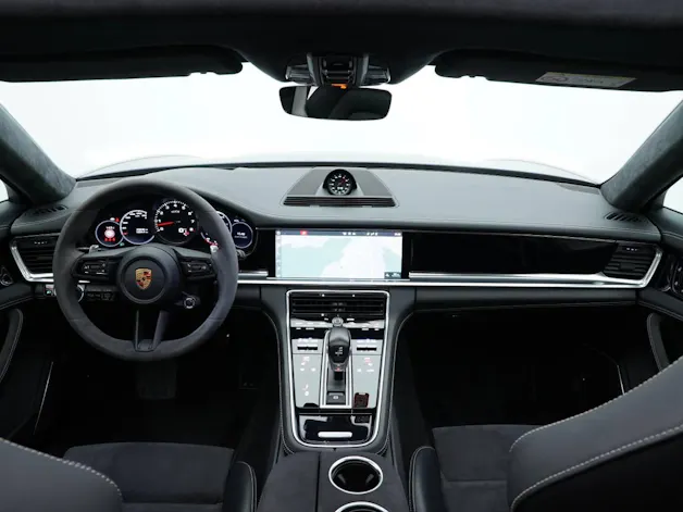 Porsche Panamera GTS Sport Turismo