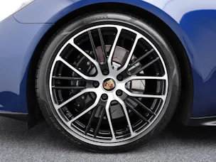 Porsche Panamera GTS Sport Turismo