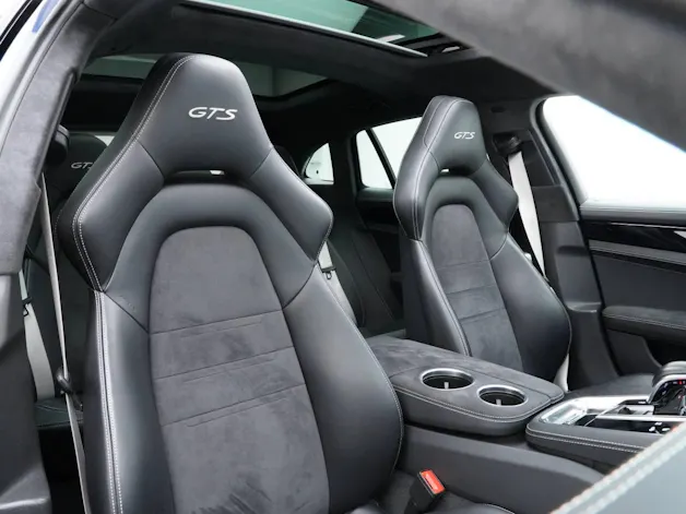 Porsche Panamera GTS Sport Turismo