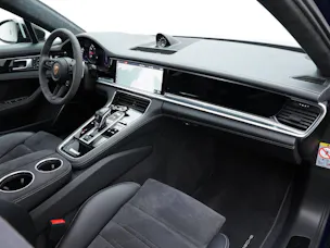 Porsche Panamera GTS Sport Turismo