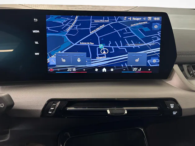 BMW 225e xDrive paddles Active Tourer