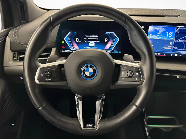 BMW 225e xDrive paddles Active Tourer