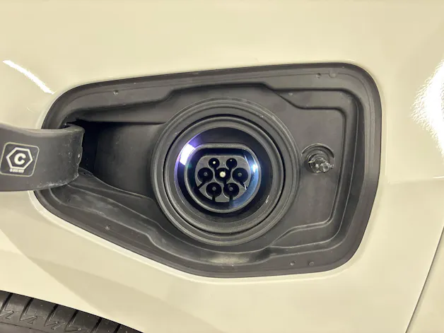 BMW 225e xDrive paddles Active Tourer