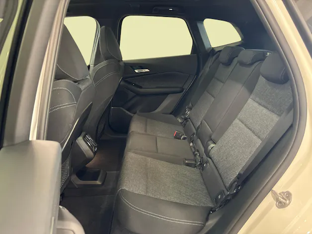 BMW 225e xDrive paddles Active Tourer