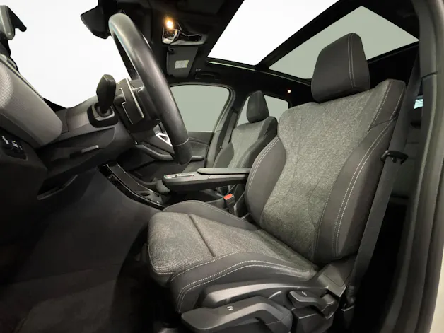 BMW 225e xDrive paddles Active Tourer