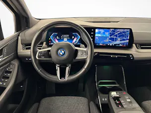 BMW 225e xDrive paddles Active Tourer