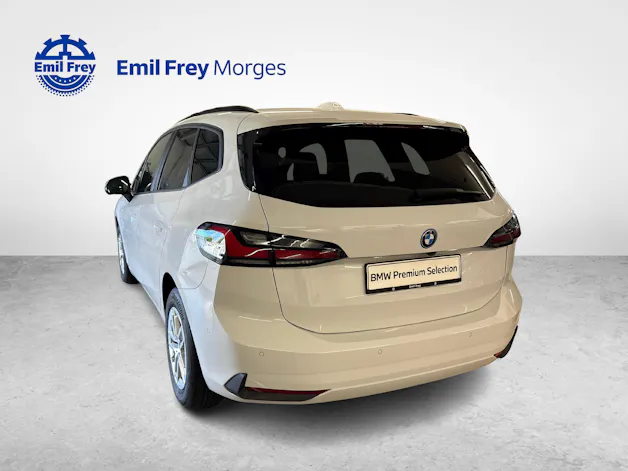 BMW 225e xDrive paddles Active Tourer