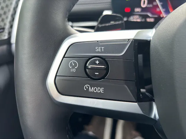 BMW 225e xDrive paddles Active Tourer