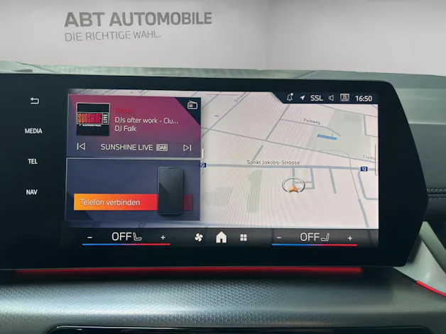 BMW 225e xDrive paddles Active Tourer